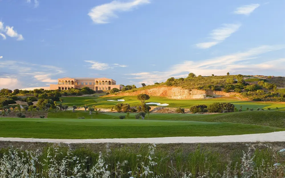Amendoeira Faldo Course