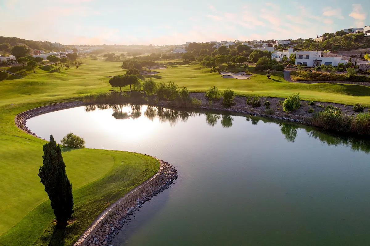 Las Colinas Residences property photograph